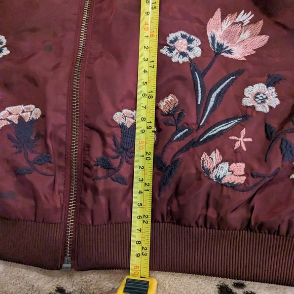 LOVE FIRE FLORAL EMBROIDERED BURGUNDY SATIN BOMBER JACKET LIGHT WEIGHT ZIP FRONT - Picture 8 of 9